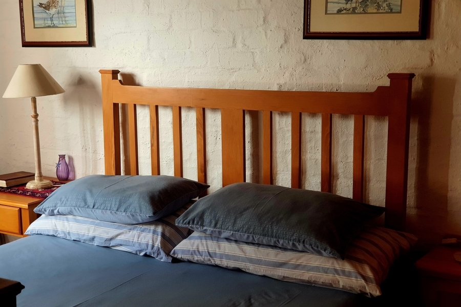 4 Bedroom Property for Sale in Boggomsbaai Western Cape